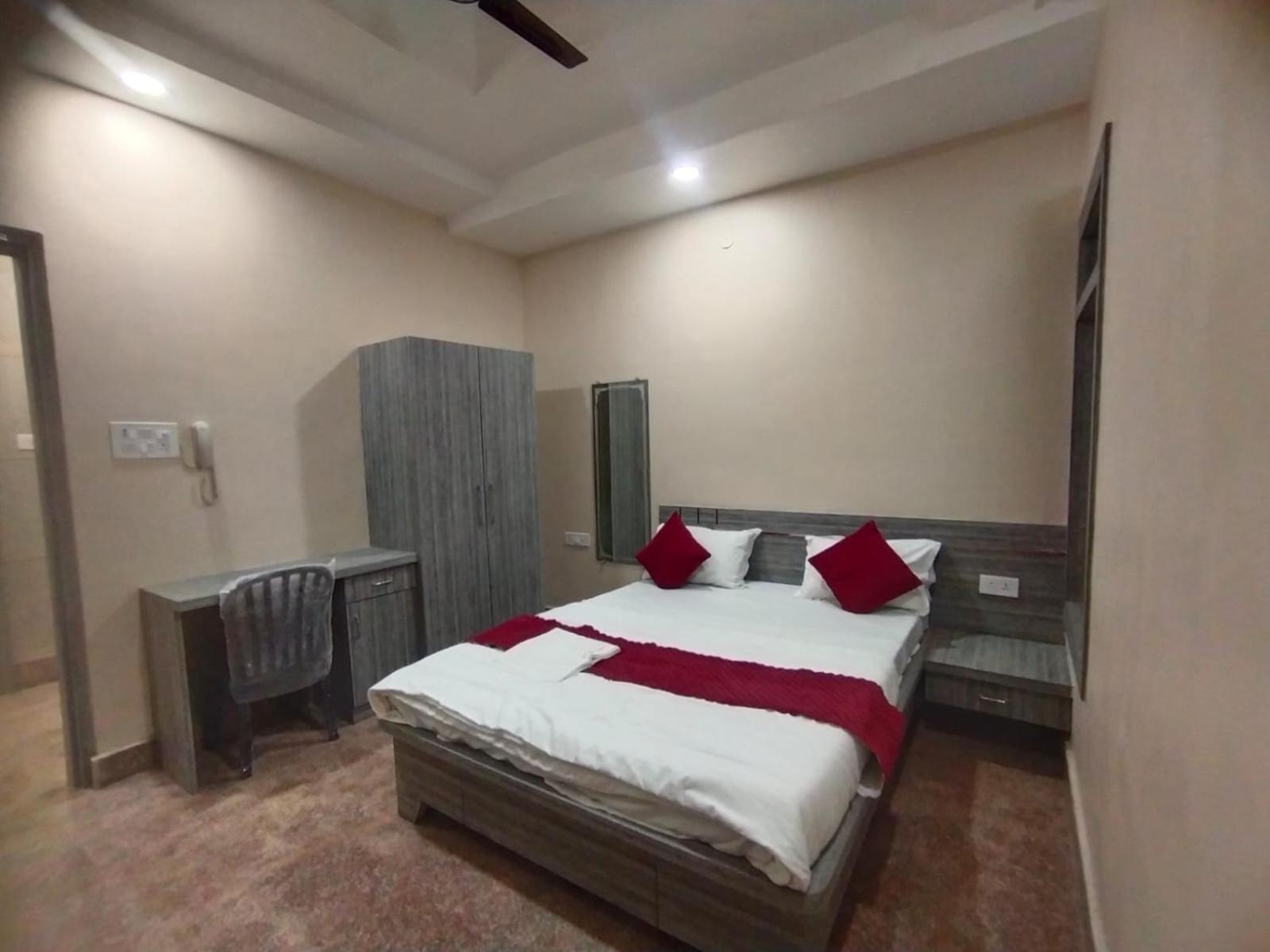 Hotel Utsav Palace Kanpur Exterior foto